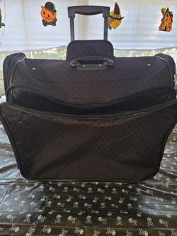 Luggage/suitcase Large Like New Joy Mangano