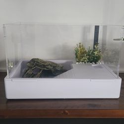 Turtle Tank with Adjustable Water Pump Filte