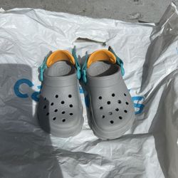 Crocs Unisex-Child All Terrain Clogs with Adjustable Heel Strap / Size 10