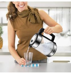 Cordless Glass Electric Kettle by OXO 