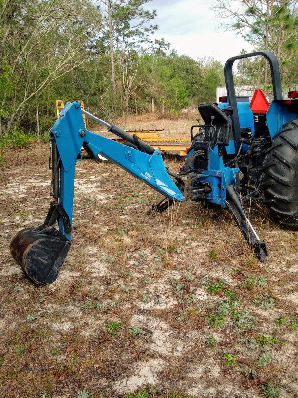 Woods 9000 Backhoe, three Point hitch attachment, This Is a backhoe attachment only.