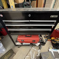 US General Rolling Toolbox With Lots Of Tools