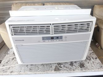 FRIGIDAIRE AC $110