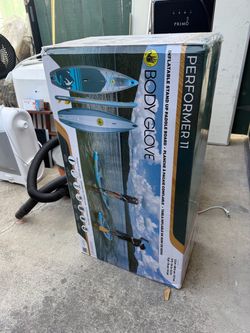 Inflatable stand up paddle board
