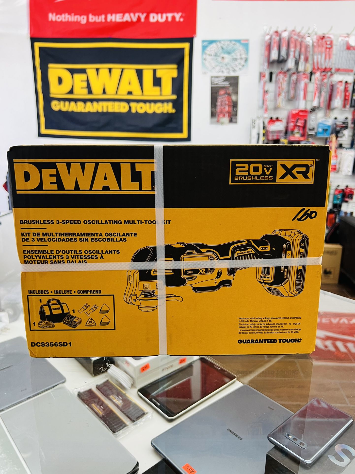 DEWALT (Brand Rating: 20 Volt MAX Lithium Ion Cordless