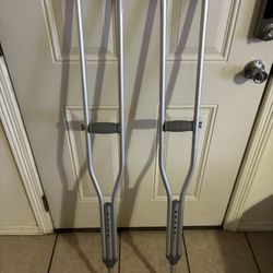 Crutches 