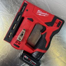 Used Milwaukee 2447-20 M12™ 3/8" Crown Stapler With Single Battery (no Charger) 