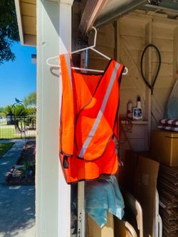 safety vest     ( medium)