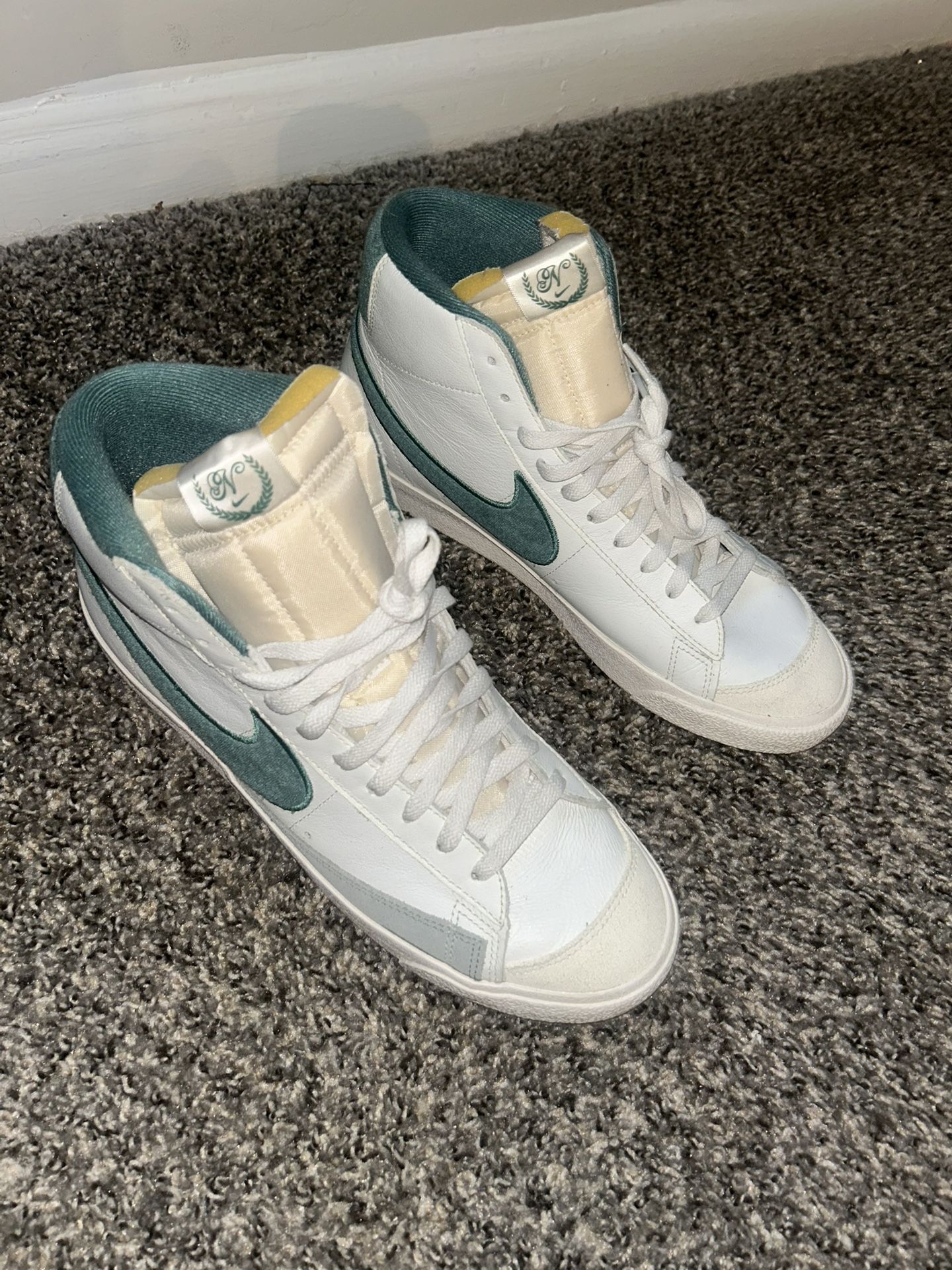 Nike Blazers Sz 11.5