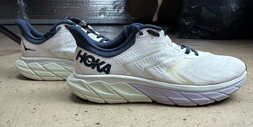 Hoka One One Arahi 5 Wide running shoes