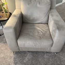 Ashley Furniture: Living Room Chair