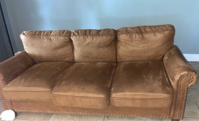 2 Sofas