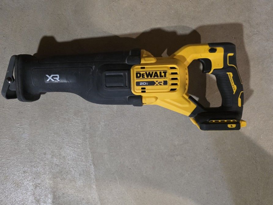 DEWALT
20-Volt  Sawzall XR Cordless Reciprocating Saw