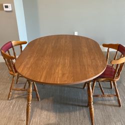 Kitchen Table  (With Leaf)