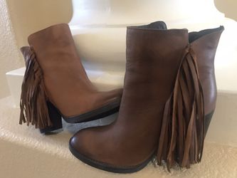 Steve Madden leather booties sz 8-8,5