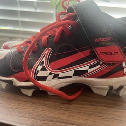 Nike Trout Baseball Cleats Size 4and 5.5 Youth 