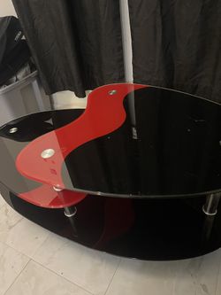 Middle Table