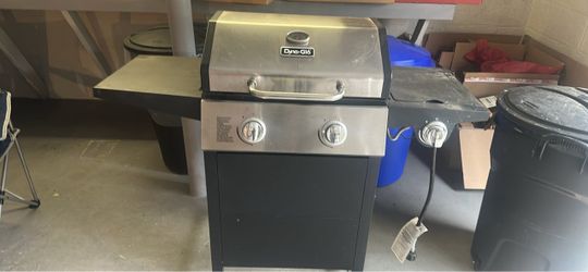Dyna-Glo 3-Burner Gas Grill
