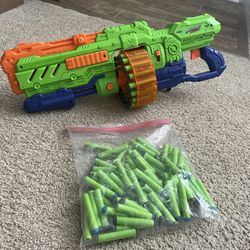 3 Nerf Guns 