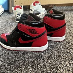 Jordan Retro 1’s Patten Red