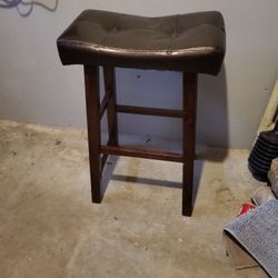 1 Stool