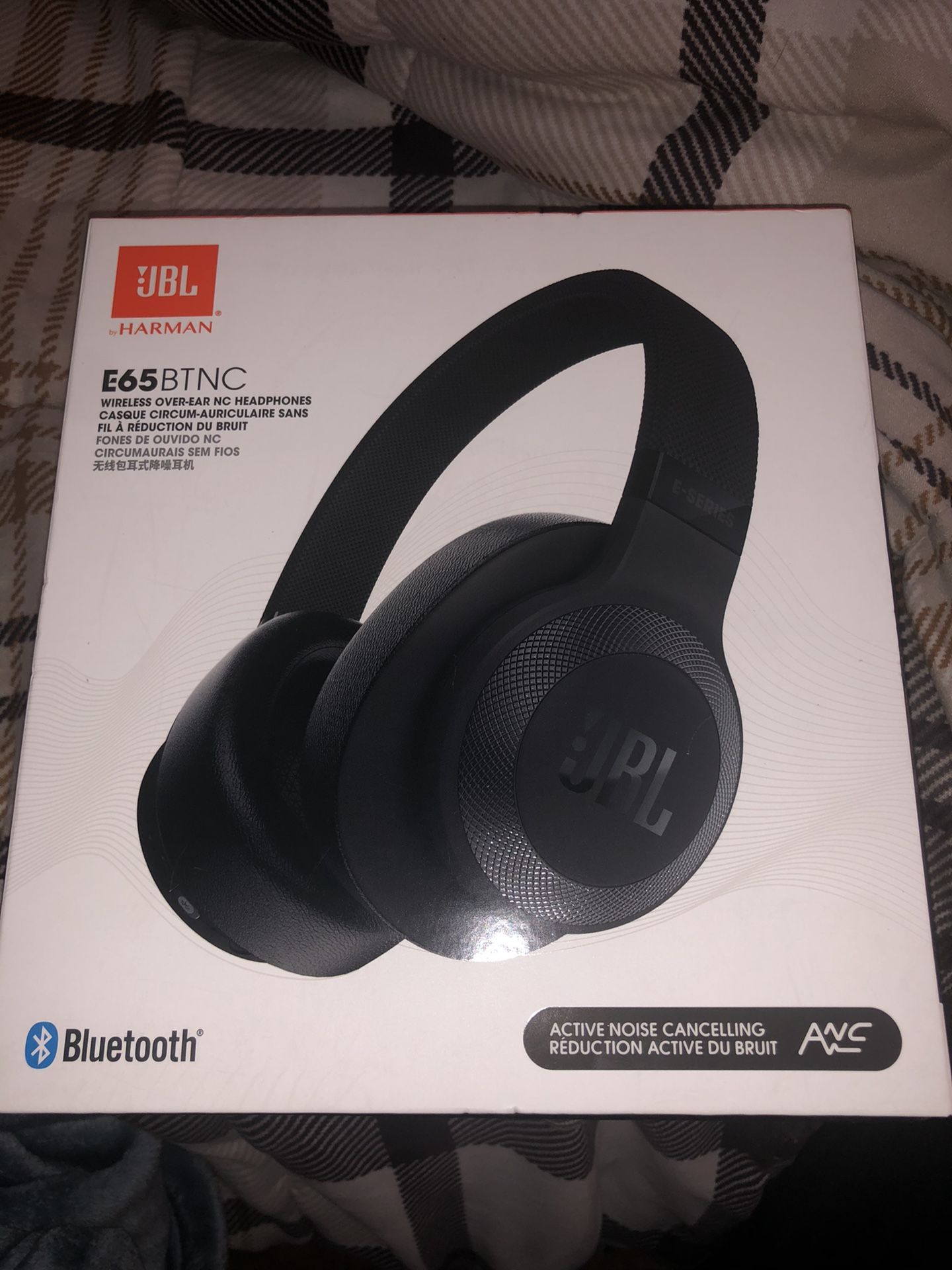 JBL E65BTNC bluetooth wireless over ear headphones noise canceling