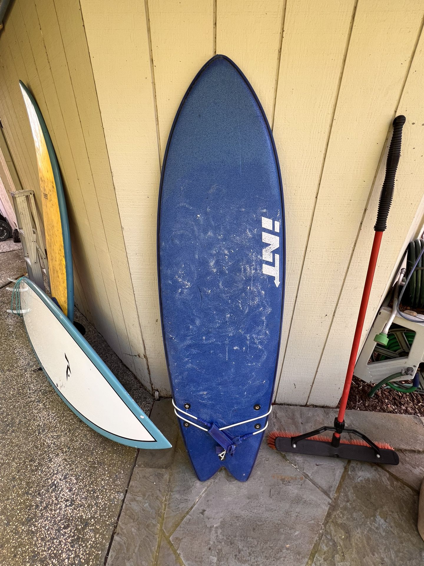 INT 5’9” Soft Top Surf Board