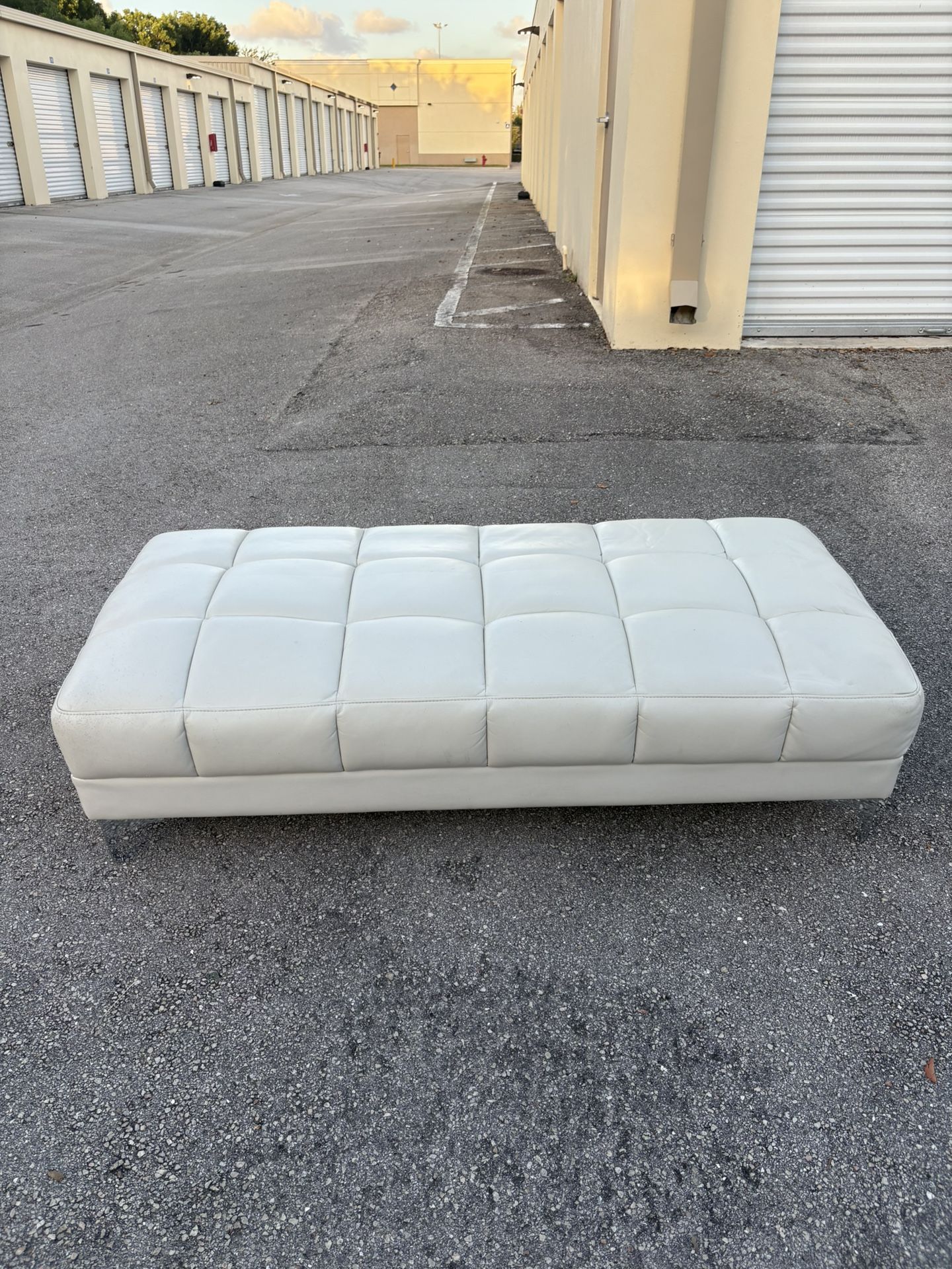 Otterman   Bedside Couch    