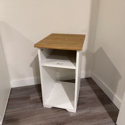ikea end table skurvby