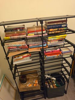 Shoe rack/storage shelves adjustable