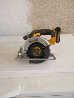 DeWalt Circular Saw