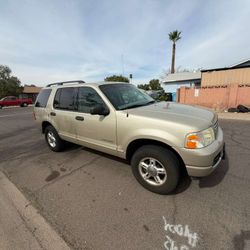 2004 Ford Explorer