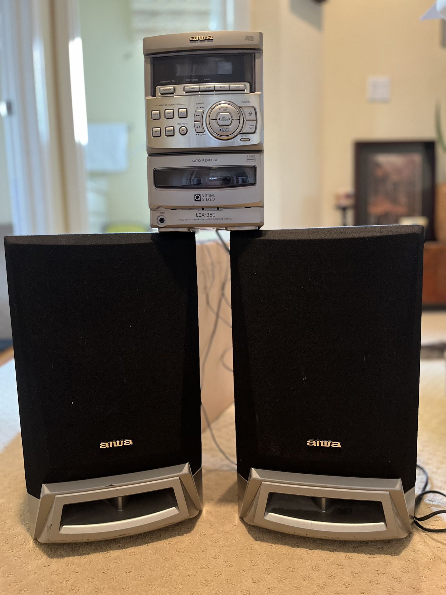 Aiwa Speakers and Disc Stereo System 