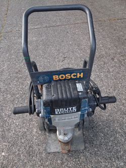 Bosch BH277VCD 60lbs Corded Braker Demolition Jack Braker Hammer Brute Vgood 4bits cart. Pick up Fremont Sea. No lowball offers please. No trades. Man