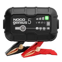 Battery Charger ((( Noco Genius 5 ))) New $45 Located In Yucaipa