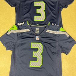 Women’s small Seahawks jerseys