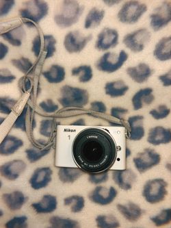 Nikon 1 J1