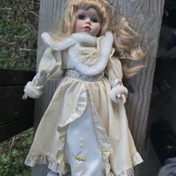 Glass Doll 