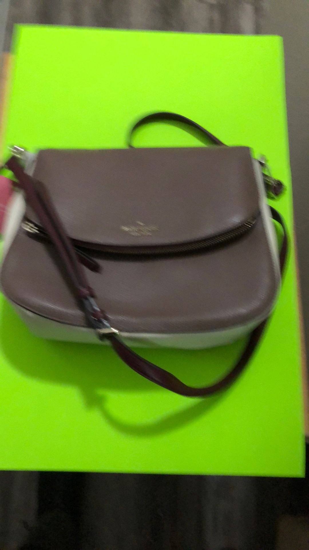 KATE SPADE NEW YORK MEDIUM SHOULDER BAG