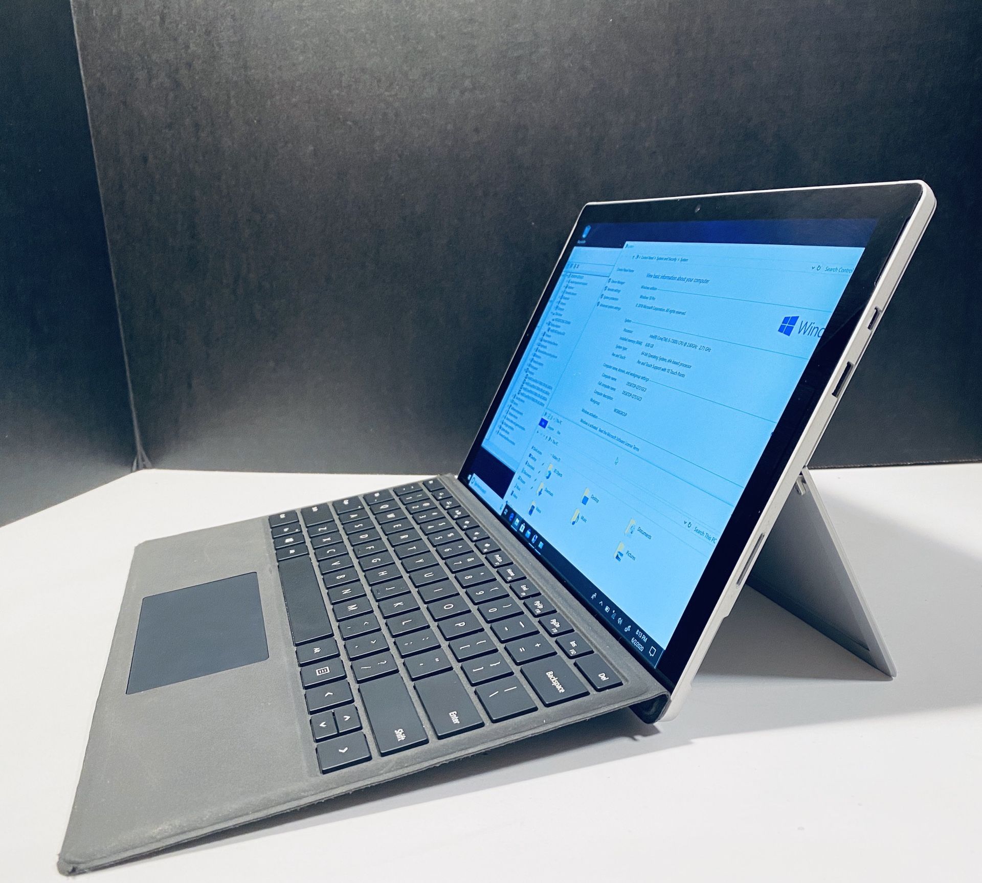 Surface Pro (5th Gen) - 256GB i5 8GB M1796