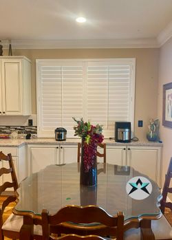 Interior Wood Shutters- Custom, Plantation, Professional Installation, Licensed Company, Window Treatments & Coverings, Persianas De Madera, Espanol