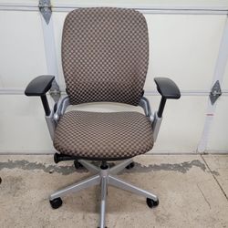 Steelcase Leap V2 Ergonomic Computer Desk Office Chair Fully Loaded Brown Silver
