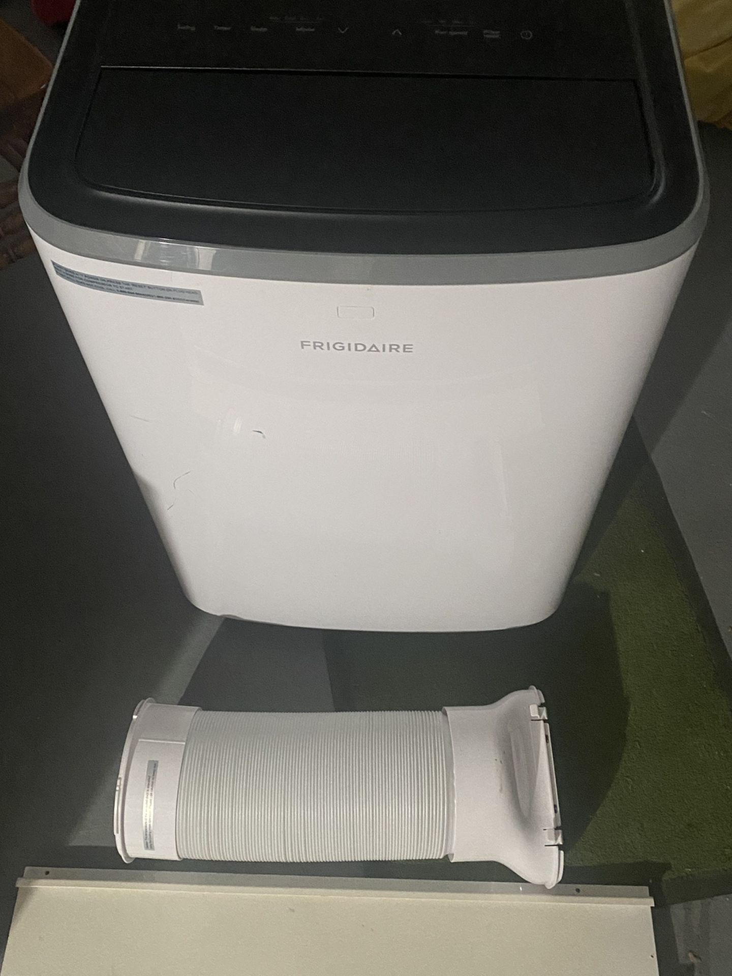 Fridgidair Portable AC Unit