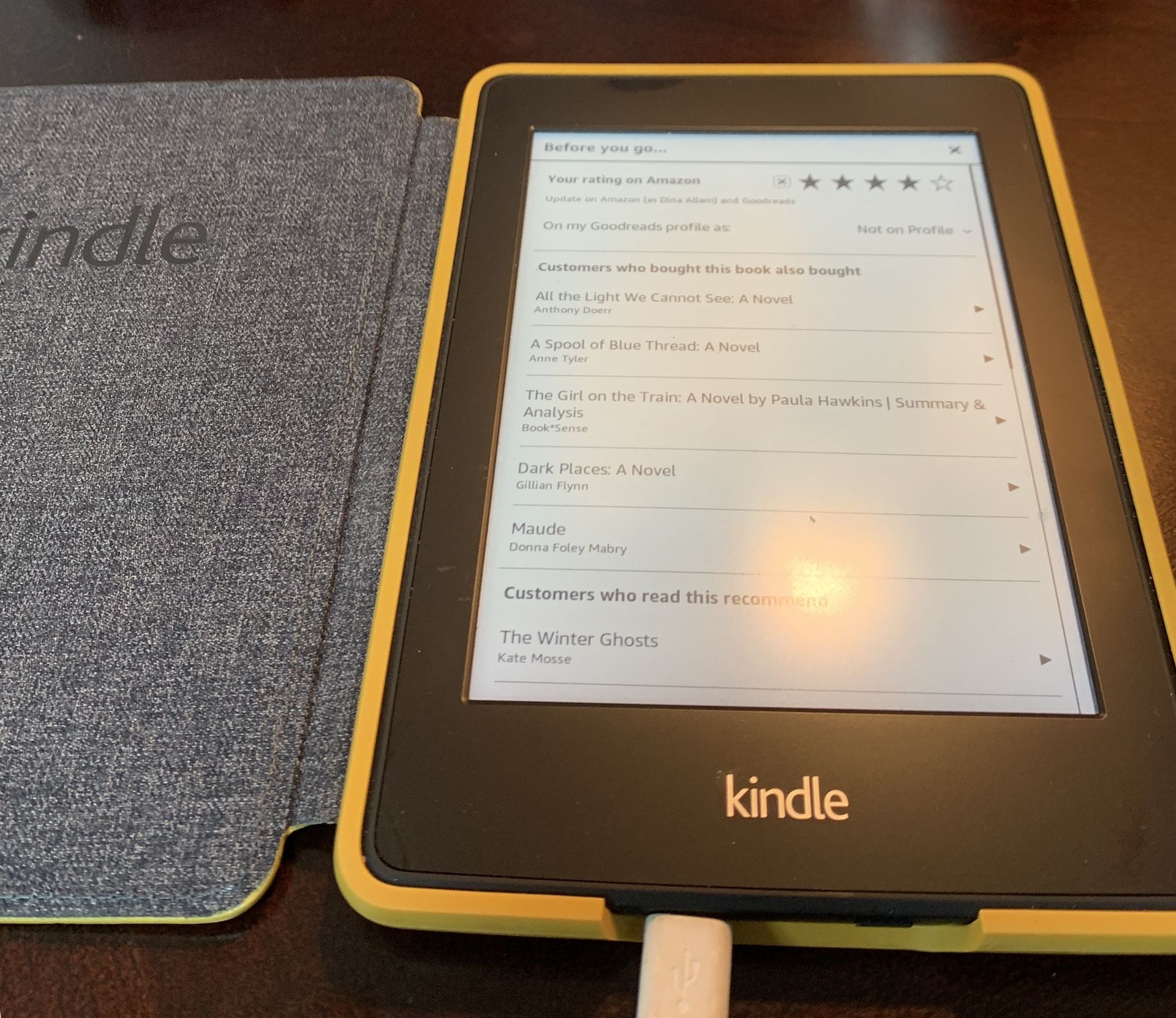 Amazon Kindle Paperwhite 2 6th Generation WiFi 3G 2GB No Ads DP75SDI Black with Yellow Leather Case & Charger - Excellent Condition