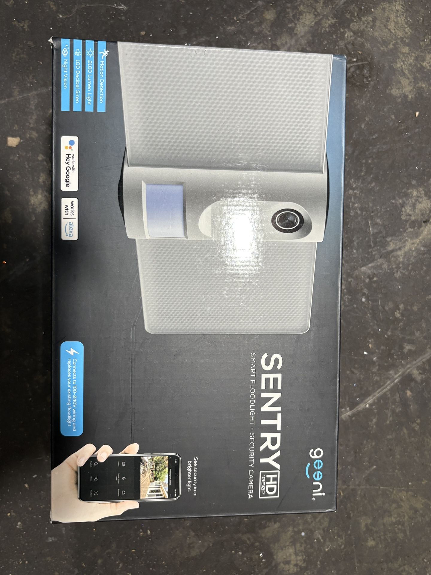 Geeni Sentry Smart Floodlight + Security Camera