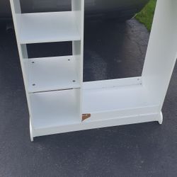 White Organizer 