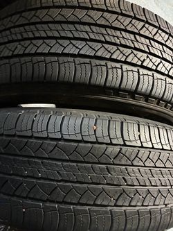 245/60R18 Michelin