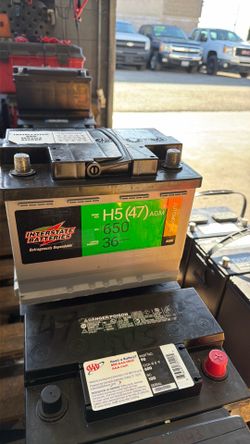 Car Battery 24f H5 34 78 65 48 49 47 H6 H7 51r 94r 86 H8 H9 Truck SUV And Car Batteries with Warranty. $60 + Core. Bateria para cualquier carro COVINA