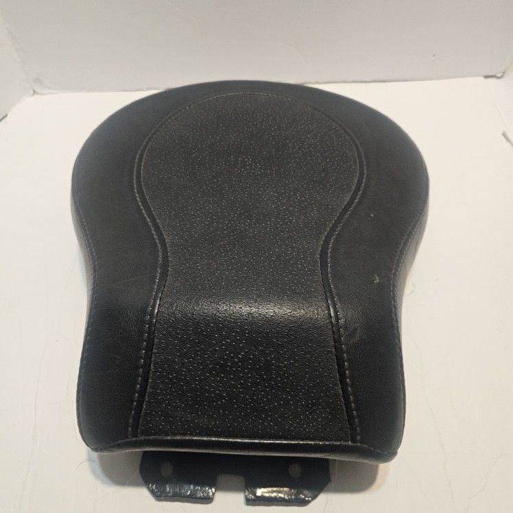 Harley-Davidson Softail Passenger Pillion Seat Milsco 09689 OEM β Good Condition