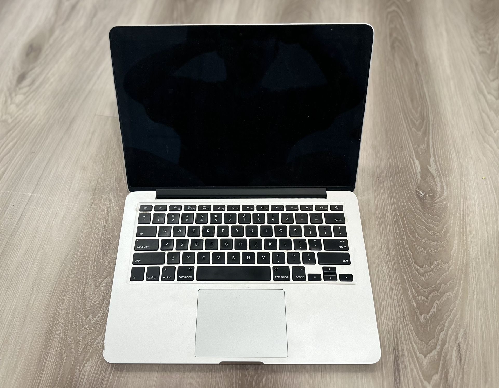 Apple Macbook Pro 13.3” A1502